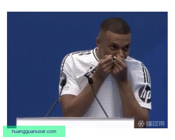 龙赛罗：姆巴佩未能在关键时刻展现领袖风范期待他成长为球队核心